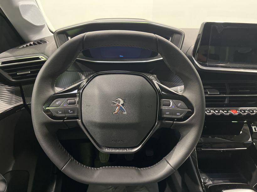 PEUGEOT 208 2023 - Photo n°11