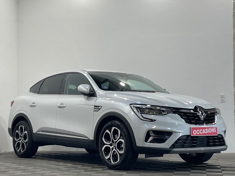 RENAULT ARKANA 2023 - Photo n°2