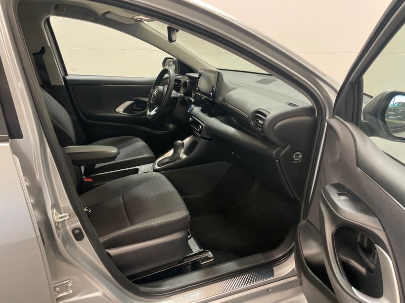 TOYOTA YARIS HYBRIDE MY21 2022 - Photo n°7