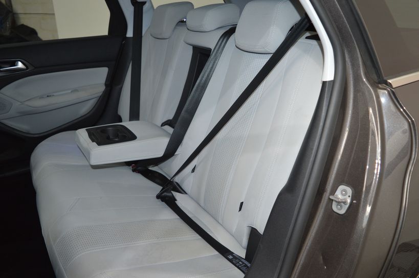 PEUGEOT 308 SW 2014 - Photo n°9