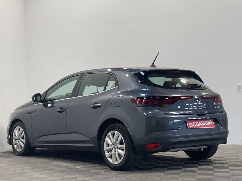 RENAULT MEGANE IV BERLINE 2021 - Photo n°4