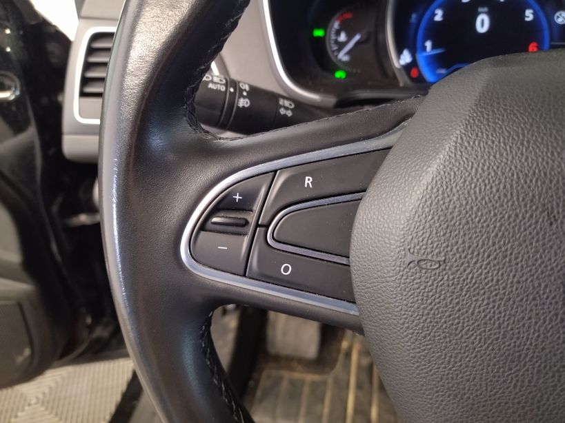 RENAULT MEGANE IV BERLINE 2020 - Photo n°28