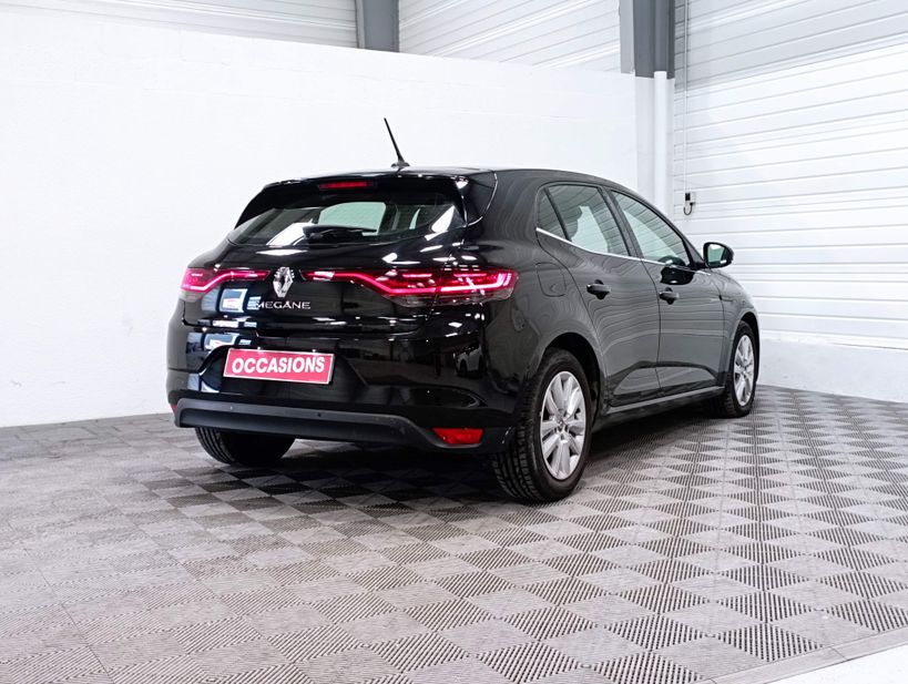 RENAULT MEGANE IV BERLINE 2021 - Photo n°6