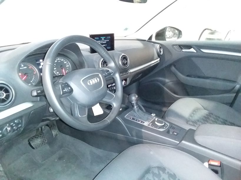 AUDI A3 SPORTBACK 2015 - Photo n°6