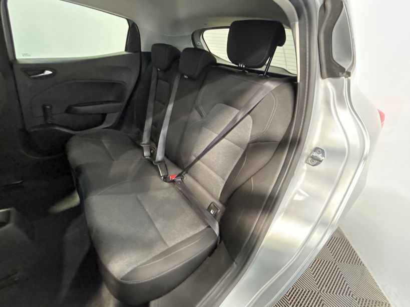 RENAULT CLIO V 2022 - Photo n°8