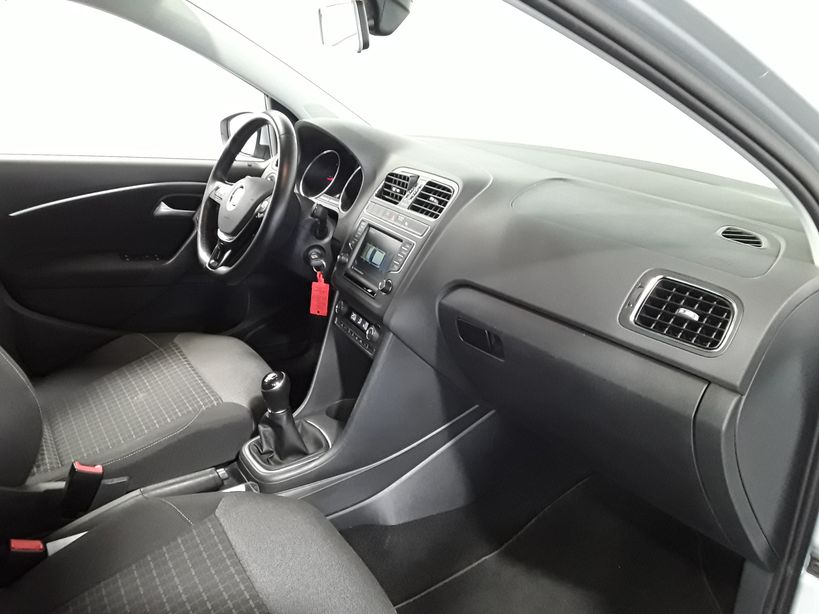 VOLKSWAGEN POLO BUSINESS 2017 - Photo n°9