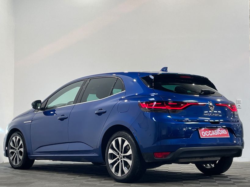 RENAULT MEGANE IV BERLINE 2022 - Photo n°4