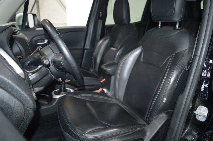 JEEP RENEGADE 2015 - Photo n°30