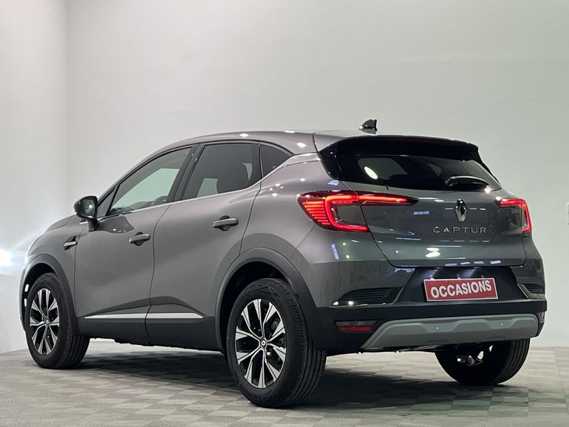 RENAULT CAPTUR 2023 - Photo n°4