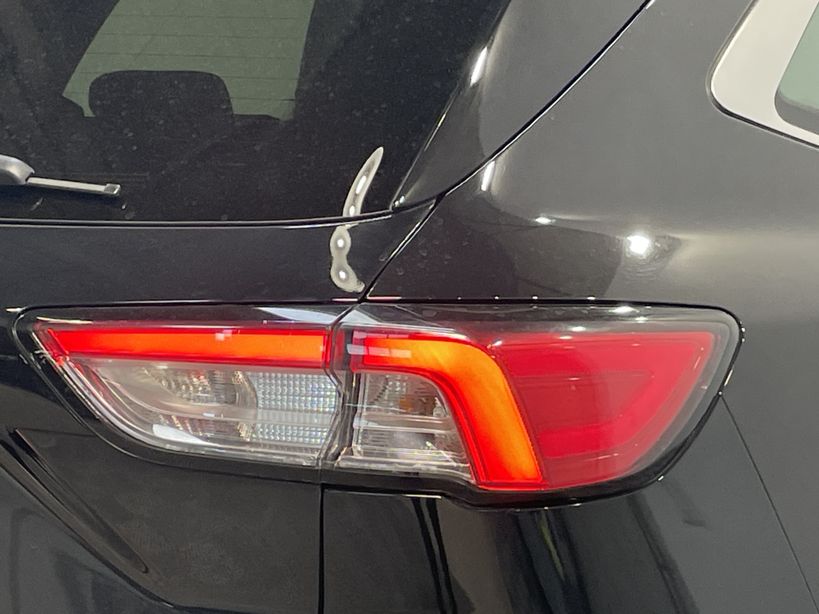 FORD KUGA 2021 - Photo n°8