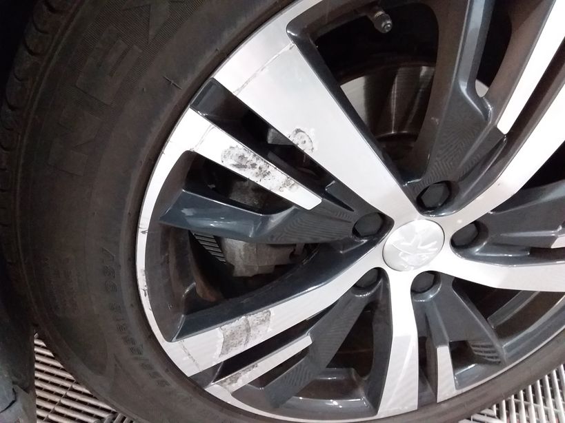 PEUGEOT 3008 2019 - Photo n°6