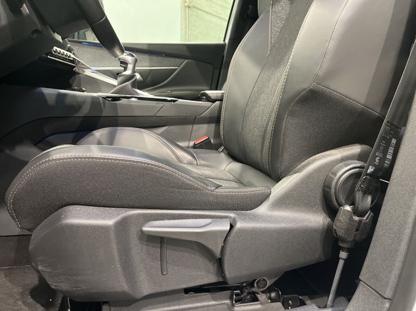 PEUGEOT 5008 2017 - Photo n°38