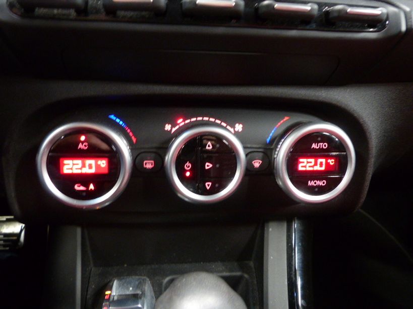ALFA ROMEO GIULIETTA 2013 - Photo n°14