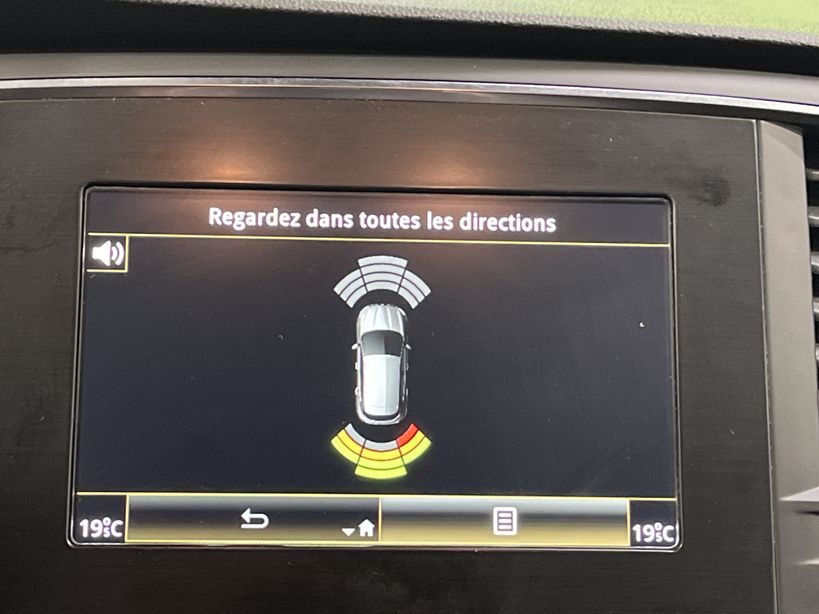 RENAULT MEGANE IV BERLINE BUSINESS 2020 - Photo n°10