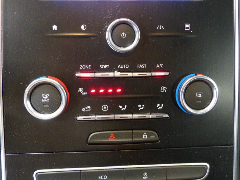 RENAULT SCENIC IV 2019 - Photo n°16