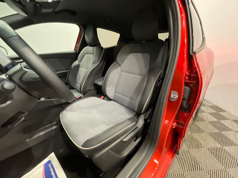 RENAULT CLIO V 2025 - Photo n°9