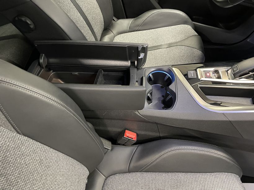PEUGEOT 3008 2019 - Photo n°30