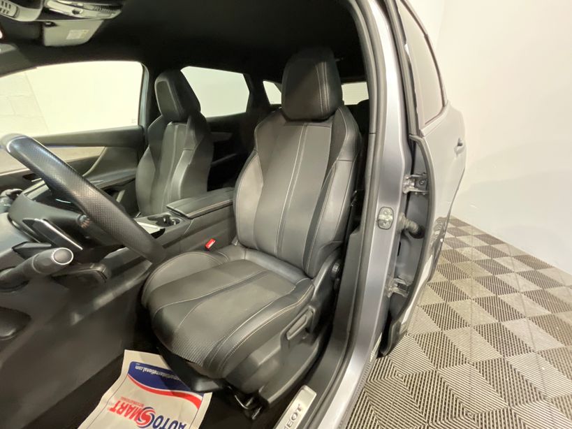 PEUGEOT 3008 2023 - Photo n°9