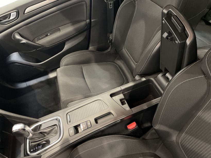 RENAULT MEGANE IV ESTATE 2021 - Photo n°21