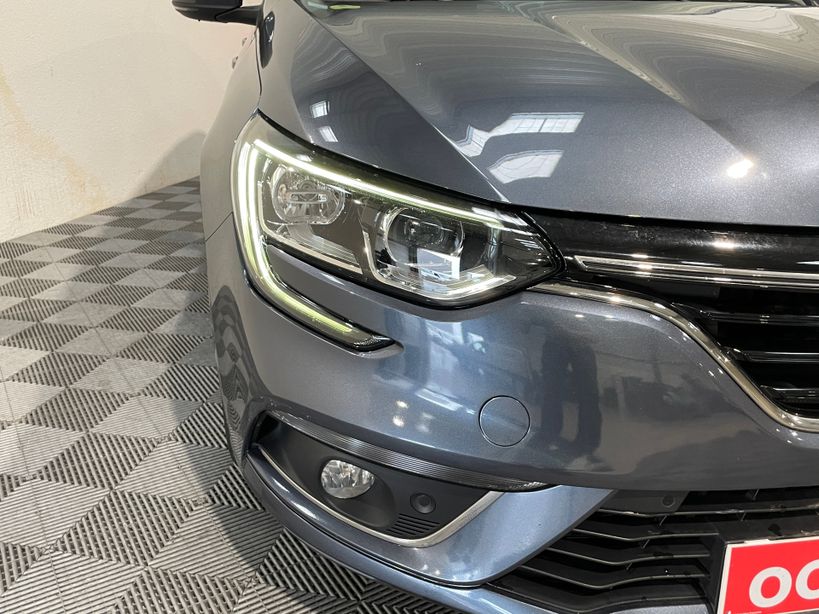 RENAULT MEGANE IV BERLINE BUSINESS 2020 - Photo n°4