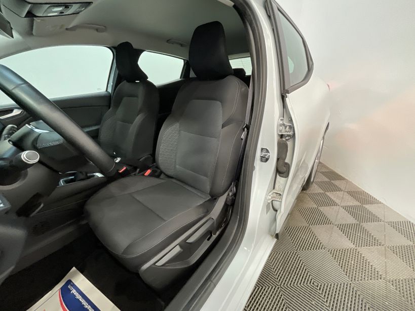 RENAULT CLIO V 2021 - Photo n°9