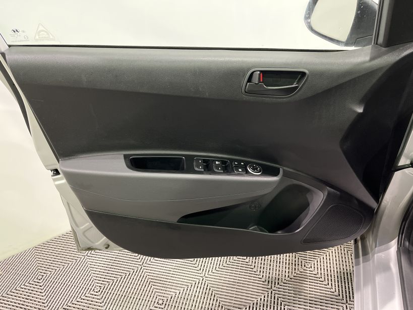 HYUNDAI i10 2019 - Photo n°32