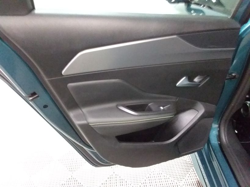 PEUGEOT 308 SW 2024 - Photo n°24