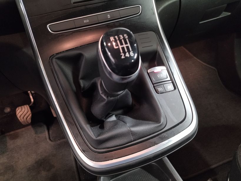 RENAULT GRAND SCENIC IV 2019 - Photo n°13