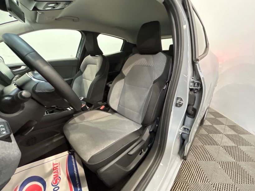 RENAULT CLIO V 2024 - Photo n°9