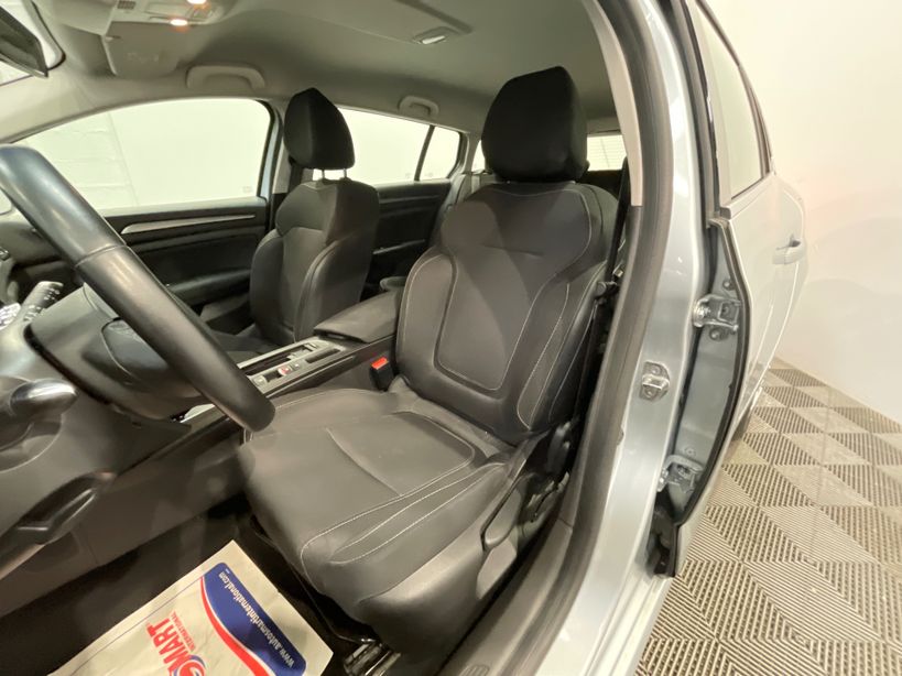 RENAULT MEGANE IV ESTATE 2021 - Photo n°9