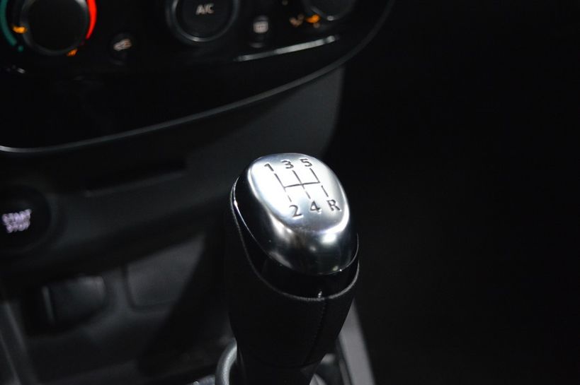 RENAULT CLIO IV BUSINESS 2017 - Photo n°17