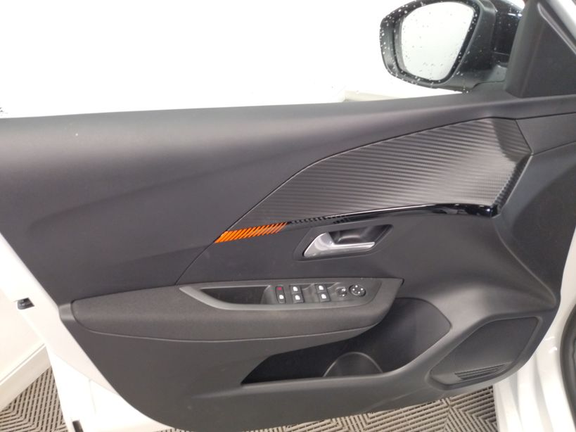 PEUGEOT 208 2022 - Photo n°10