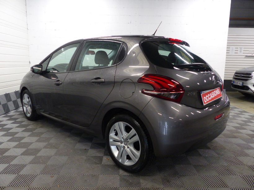 PEUGEOT 208 2019 - Photo n°5