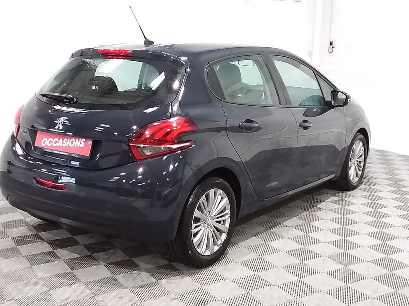 PEUGEOT 208 2020 - Photo n°3
