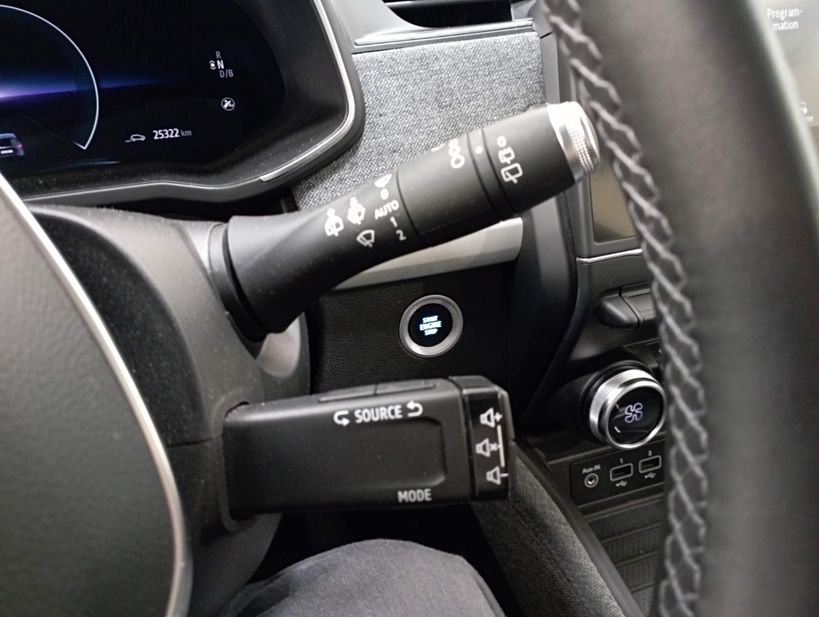 RENAULT ZOE 2020 - Photo n°27