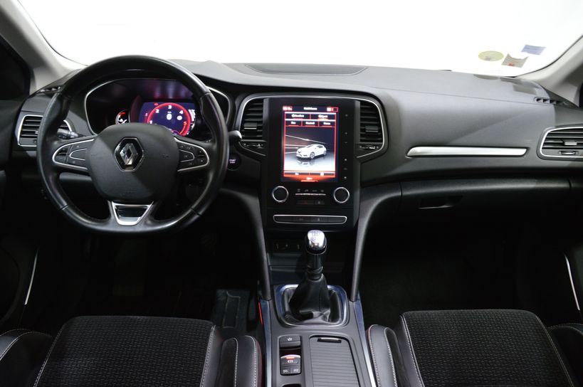 RENAULT MEGANE IV BERLINE 2018 - Photo n°32