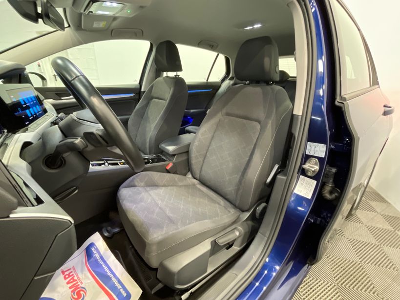 VOLKSWAGEN GOLF 2023 - Photo n°9