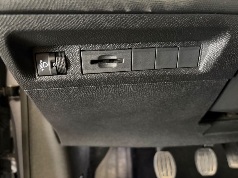 PEUGEOT 308 2023 - Photo n°17