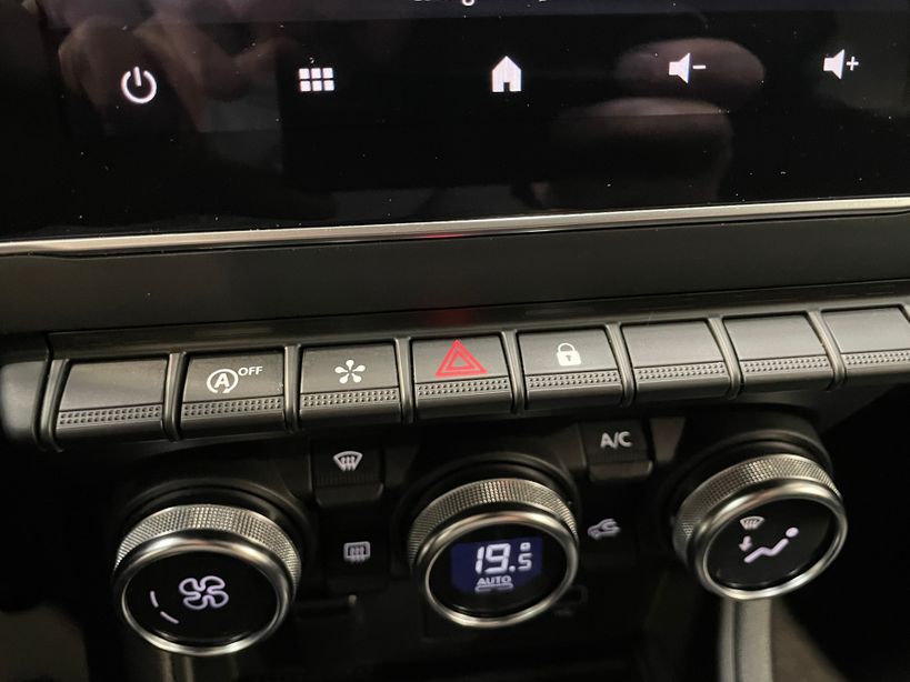 RENAULT CAPTUR 2022 - Photo n°24