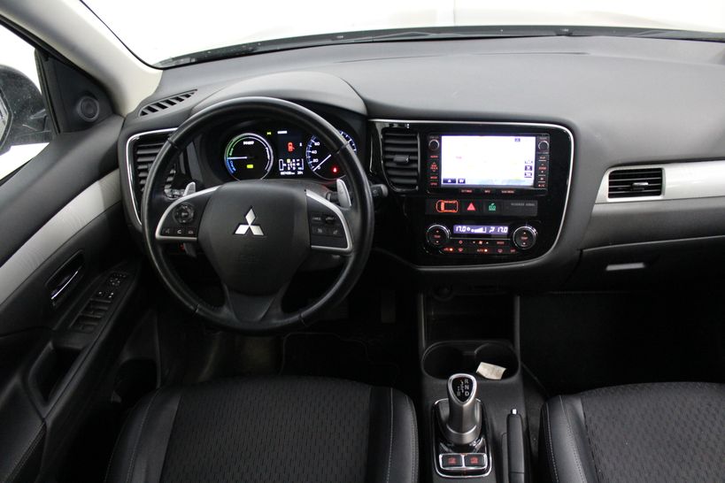 MITSUBISHI OUTLANDER 2015 - Photo n°4