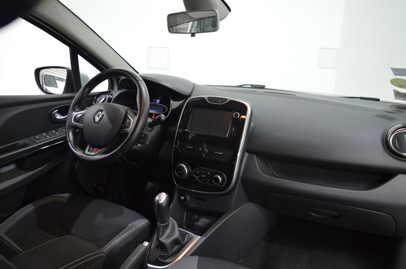 RENAULT CLIO IV 2016 - Photo n°8