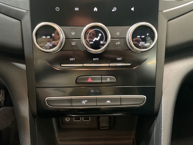 RENAULT MEGANE IV ESTATE 2022 - Photo n°18