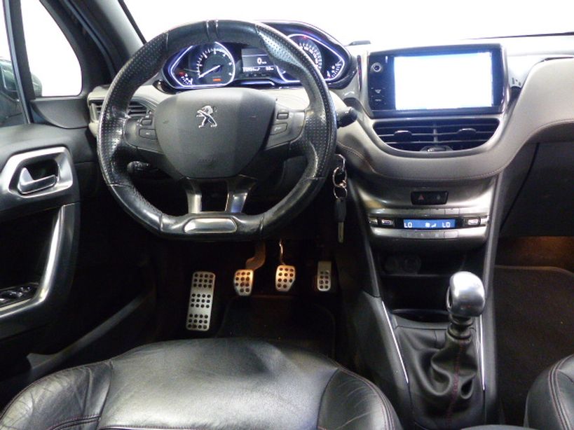 PEUGEOT 208 2014 - Photo n°19