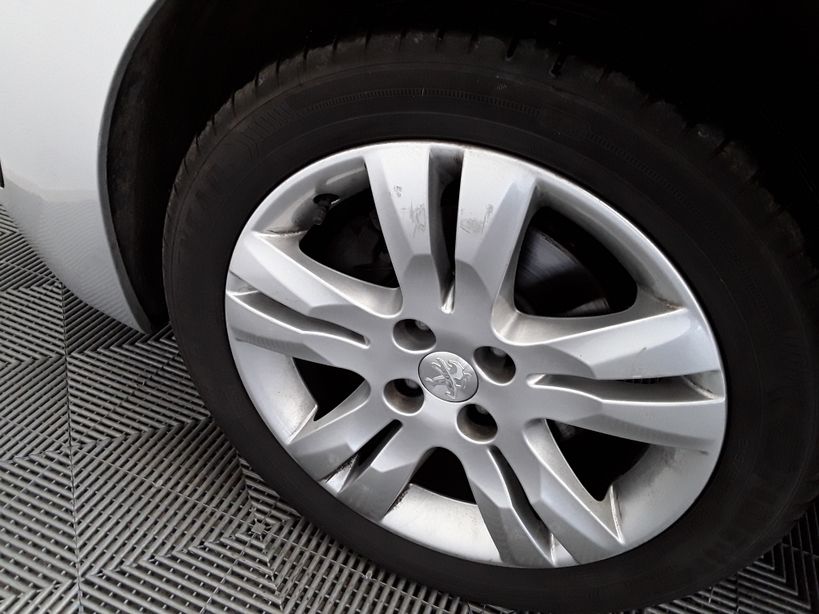 PEUGEOT 5008 2015 - Photo n°11