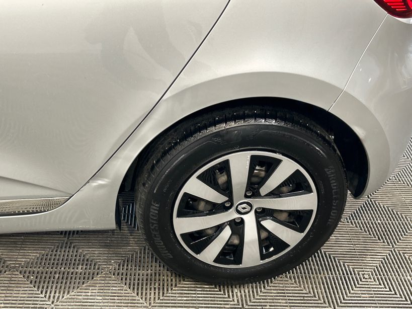 RENAULT CLIO V 2023 - Photo n°5