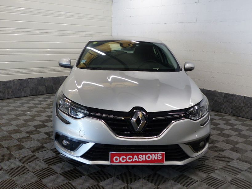 RENAULT MEGANE IV BERLINE BUSINESS 2019 - Photo n°2