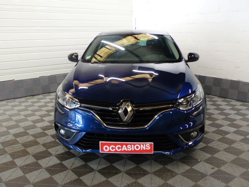 RENAULT MEGANE IV BERLINE 2019 - Photo n°2