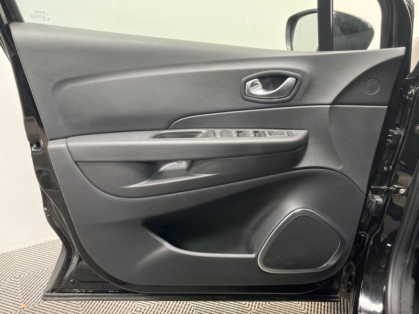 RENAULT CAPTUR 2018 - Photo n°32