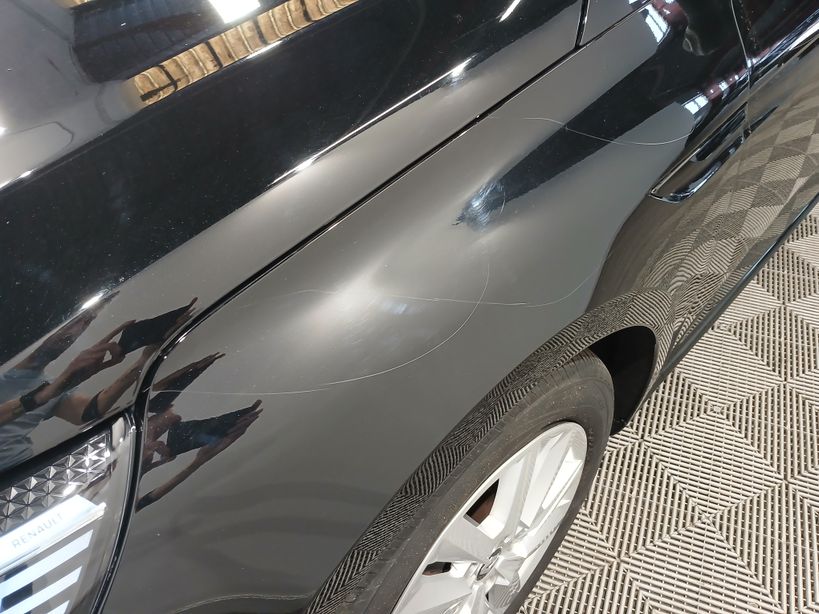 RENAULT MEGANE IV BERLINE 2021 - Photo n°6