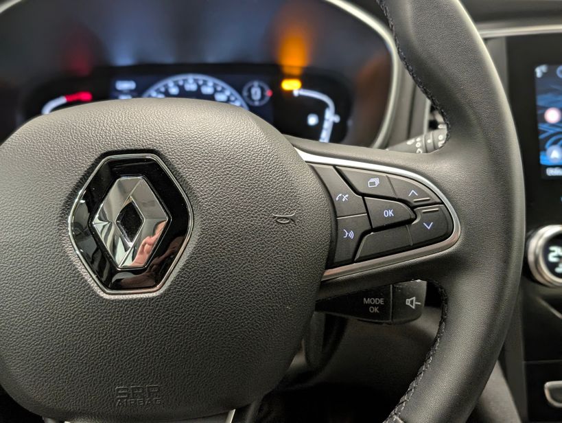 RENAULT MEGANE IV BERLINE 2021 - Photo n°15